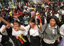 Resultado de imagem para FOTOS DE MANIFESTAÇÕES EM EQUADOR