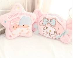 Hello Kitty, My Melody, Little Twin Stars, and Pompompurin cat cushionsの画像