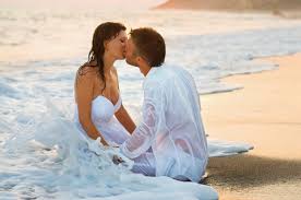 Image result for kissing romantic photos