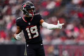 NFL Parlay Picks: The Dan Le Batard Show's Same Game Parlay for Week 12 Thursday Night Football