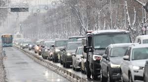 Decese, accidente și oameni în spital din cauza gerului care a lovit România. Moldova, cea mai afectată de valul de frig