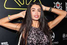 OnlyFans model accused of stealing from her dates arrested again