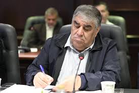 فتح الله حسینی تاکید کرد: ضرورت نظارت میدانی بر انبارها و افزایش مبلغ کالابرگ الکترونیک