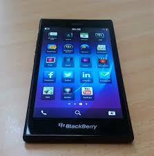 Cần bán rất gấp blackberry Z3