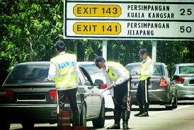 Image result for 马来西亚警察贪污