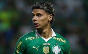 Manchester United observa Richard Ríos no Mundial de Clubes e prepara proposta de R$ 127,6 milhões