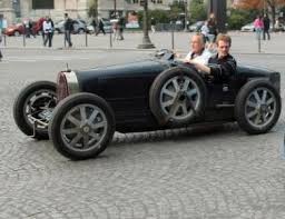 Resultado de imagem para bugatti dos anos 50