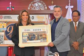 Lotería Nacional conmemora 90 años del Tribunal Federal de Justicia Administrativa con billete conmemorativo