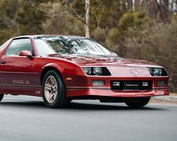 Image of 1987 Chevrolet Camaro IROCZ