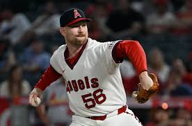 Cubs acquire reliever Ryan Zeferjahn from Angels for Moisés Ballesteros