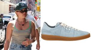Florence Pugh Celebrates the ‘Avengers: Doomsday’ Trailer Release in Low-profile Corduroy Sneakers