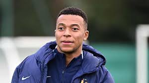 Kylian Mbappe Reveals Injury Update As He Tells France Coach He 'Wants to Play'