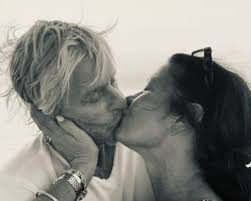 Video e ëmbël e Catherine Zeta-Jones me Michael Douglas për Ditën e Shën Valentinit – Balkanweb.com – News24