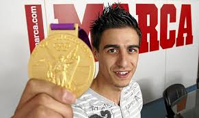 Everything hurts, but Joel Gonzalez (Figueras, 1989) doesn´t cry over spilled milk. Spain may find in this Olympic Champion, the example to ... - 2013-11-06_71743x_Joel-Gonzalez_MARCA_