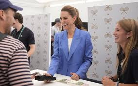 Princess of Wales surprises fans in Wimbledon queue