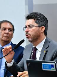 Quaest: Marcos Rogério tem 37% das intenções de voto para o governo de RO; Adaílton Fúria soma 21%