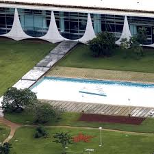 GSI abre inquérito para investigar morte de agente na entrada do Alvorada, residência presidencial