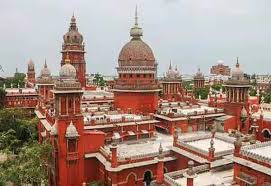 அறிவிப்பு பலகையில் கட்டண விபரம்: எதிர்த்து தனியார் பள்ளிகள் வழக்கு