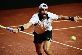 Berrettini afirma que chuva mudou muito as condições das quadras