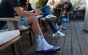 Résultat de recherche d'images pour "socks with sandals men"