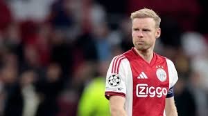 Mourinho Faces Ajax in Crucial Champions League Match