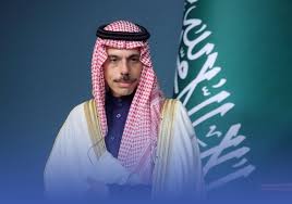 وزير الخارجية يبحث مع نظيره البحريني التطورات الخطيرة بالمنطقة