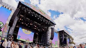 How Laneway Festival's programming team have kept the spirit alive for 21 years - triple j