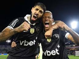 Técnico do Botafogo fala em tom de despedida sobre Barboza e Danilo