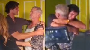Vídeo mostra Jacob Elordi emocionado enquanto abraça Eric Dane, que faleceu há dois meses, no set de 'Euphoria'