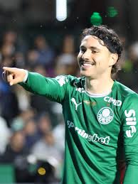Paraguaios decidem, Palmeiras vence Coritiba e mantém vantagem para o Fla