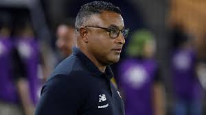 Roger revela os alertas que fez após vitória do São Paulo e indica mudanças no time: 'Se tivermos que fazer alterações, vamos fazer'