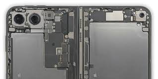 iFixit tears down iPhone Duo, finds possible causes of early screen failures