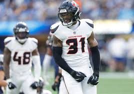 Damone Clark Joins Detroit Lions, Bolstering Linebacker Depth