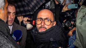 Crans-Montana : dispensé d’audition pour «dépression», Jacques Moretti aperçu en pleins travaux dans l’un de ses restaurants