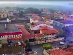 VÍDEO: Raio atinge casa em Sorocaba e temporal alaga principais avenidas