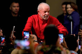 Cúpula do PT exclui polêmicas de encontro do partido para evitar desgaste de Lula na pré-campanha
