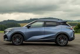 GAC lança GS3 e estreia com SUV a combustão no Brasil