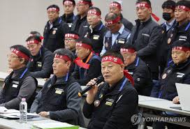 인사말 하는 이기천 경기지역자동차노조 위원장