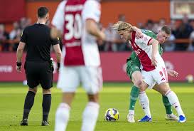 Óscar García kiest ondanks terugkeer Itakura voor Bouwman en wisselt in de spits