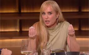 Angélica sofre sequência de 'nãos' da Justiça em processo movido por ex-funcionário