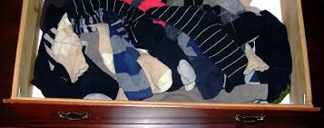 Résultat de recherche d'images pour "sock drawer organized"