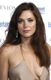 Anna Friel will star alongside Emily Watson and Lena Headey in The Poisoners. The film is a dark comedy, which will be directed by Jon Amiel. - Anna-Friel