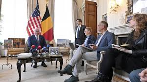 Quand l’ambassadeur américain à Bruxelles met en garde les journalistes avec « bienveillance