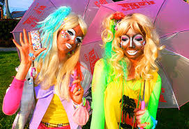 Ganguro style ~ Images?q=tbn:ANd9GcQE8JGf-s2zpJW4oKGMkMJdWd4g19DB1H_Ig7FqoasQhYmOrpNPYQ