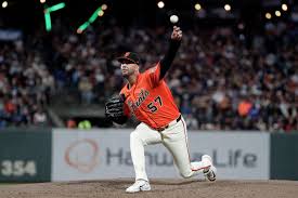 Giants Re-Sign Joey Lucchesi to Bolster Bullpen