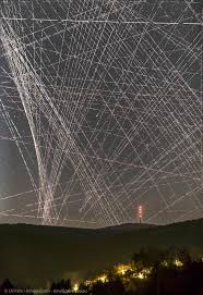 2026 April 27 – Comet R3 PanSTARRS Behind Satellite Trails