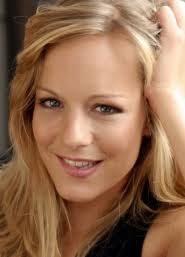 <b>Christina Schulte</b>, 29, kommt als neue Moderatorin zum Spielfilmkanal Tele 5. - christina%2520schulte