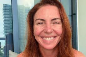 Glenda Kozlowski recebe corrente de apoio na web após expor internação