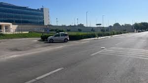 La lunga serie di incidenti in via Pitrè, il Comune installerà un semaforo all'altezza della cittadella della polizia