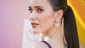 9Honey Celebrity - News update
